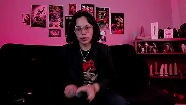 lilith-deveraux online show from October 26, 11:49 pm