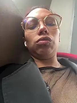 Snapshot of lilith-deveraux chatting on March 7, 12:12 pm lilith-deveraux online show from March 7, 12:12 pm