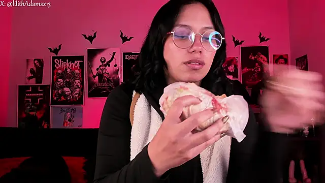 lilith-deveraux online show from March 26, 3:16 am