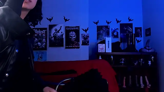 lilith-deveraux online show from April 2, 3:51 pm