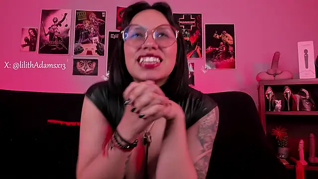 lilith-deveraux online show from October 28, 2:12 am