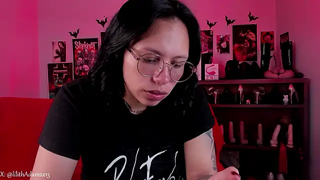 lilith-deveraux online show from February 16, 2:48 pm