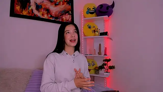 Manuelaa mejiia online show from October 10, 7:25 pm