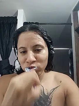 Karii-R online show from June 24, 6:28 pm
