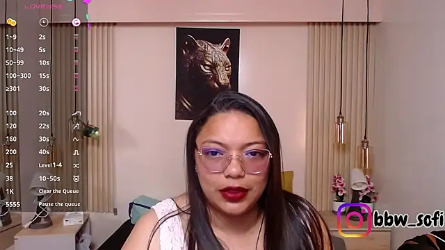 virtual charm online show from April 18, 2:08 pm