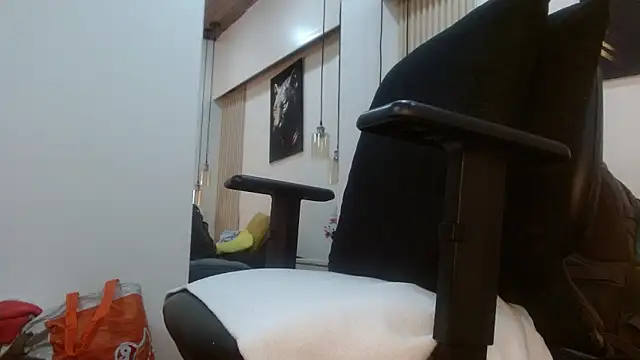 virtual charm online show from October 1, 12:31 pm