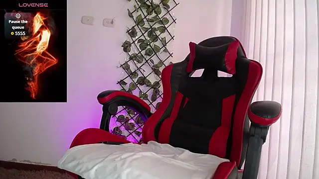 darkviper26 online show from November 7, 7:18 pm