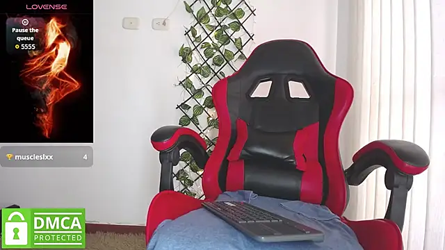 darkviper26 online show from September 15, 1:00 pm