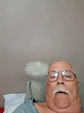 Snapshot of NawtyB1965 chatting on June 12, 3:15 am NawtyB1965 online show from June 12, 3:15 am