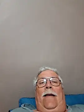 Snapshot of NawtyB1965 chatting on October 20, 3:19 am NawtyB1965 online show from October 20, 3:19 am