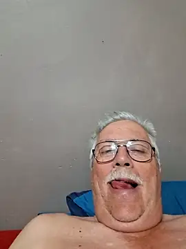 Snapshot of NawtyB1965 chatting on October 17, 3:43 am NawtyB1965 online show from October 17, 3:43 am