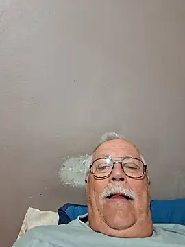 Snapshot of NawtyB1965 chatting on July 11, 5:08 am NawtyB1965 online show from July 11, 5:08 am