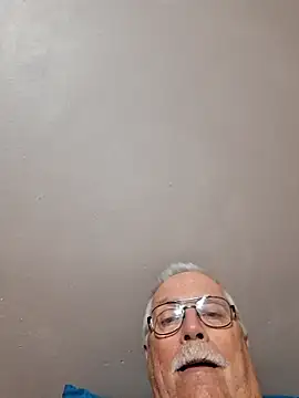 Snapshot of NawtyB1965 chatting on November 26, 3:50 am NawtyB1965 online show from November 26, 3:50 am