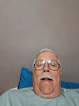 Snapshot of NawtyB1965 chatting on July 10, 4:01 am NawtyB1965 online show from July 10, 4:01 am