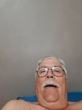 Snapshot of NawtyB1965 chatting on October 16, 3:37 am NawtyB1965 online show from October 16, 3:37 am