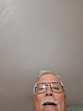 Snapshot of NawtyB1965 chatting on June 7, 4:28 am NawtyB1965 online show from June 7, 4:28 am