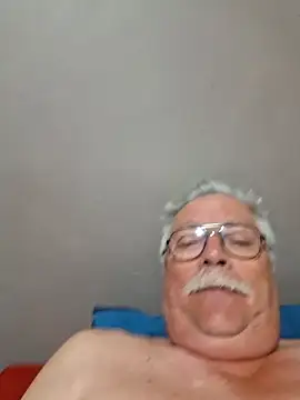 Snapshot of NawtyB1965 chatting on October 26, 3:51 am NawtyB1965 online show from October 26, 3:51 am