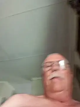 Snapshot of NawtyB1965 chatting on December 16, 4:00 pm NawtyB1965 online show from December 16, 4:00 pm