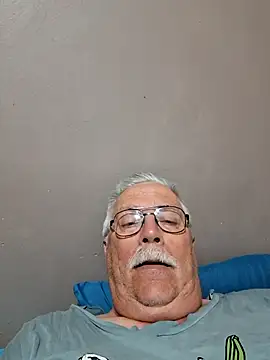 Snapshot of NawtyB1965 chatting on September 28, 3:46 am NawtyB1965 online show from September 28, 3:46 am