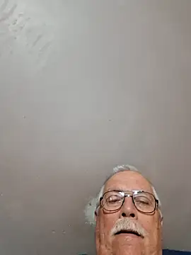 Snapshot of NawtyB1965 chatting on July 1, 3:40 am NawtyB1965 online show from July 1, 3:40 am