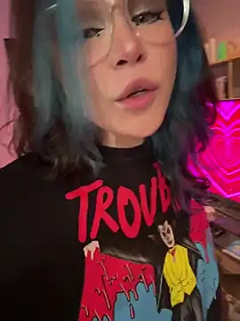 Snapshot of MaddisonHaas chatting on February 24, 6:36 pm MaddisonHaas online show from February 24, 6:36 pm