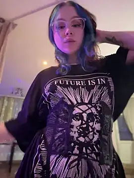 Snapshot of MaddisonHaas chatting on February 22, 2:50 am MaddisonHaas online show from February 22, 2:50 am