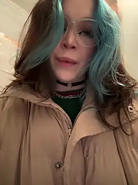 Snapshot of MaddisonHaas chatting on March 7, 8:44 pm MaddisonHaas online show from March 7, 8:44 pm