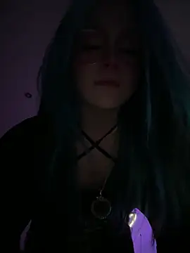 MaddisonHaas online show from December 18, 1:33 am