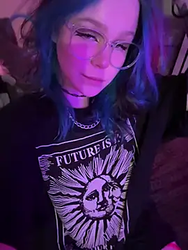 Snapshot of MaddisonHaas chatting on March 17, 10:40 pm MaddisonHaas online show from March 17, 10:40 pm