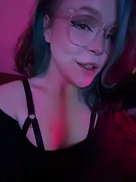 Snapshot of MaddisonHaas chatting on March 2, 9:52 pm MaddisonHaas online show from March 2, 9:52 pm