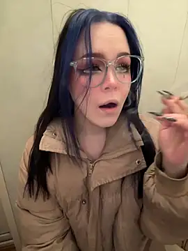 MaddisonHaas online show from December 20, 12:02 am