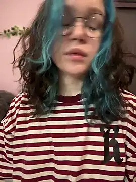 Snapshot of MaddisonHaas chatting on March 1, 7:48 pm MaddisonHaas online show from March 1, 7:48 pm