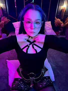 MaddisonHaas online show from January 8, 7:36 am