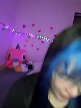 MaddisonHaas online show from April 14, 4:56 pm