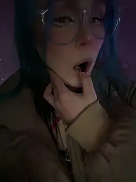 Snapshot of MaddisonHaas chatting on November 27, 11:38 pm MaddisonHaas online show from November 27, 11:38 pm