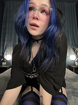 MaddisonHaas online show from December 23, 7:40 am