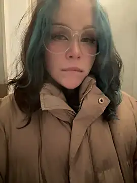 Snapshot of MaddisonHaas chatting on February 21, 8:16 pm MaddisonHaas online show from February 21, 8:16 pm