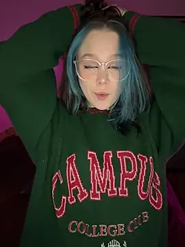 Snapshot of MaddisonHaas chatting on March 9, 7:48 pm MaddisonHaas online show from March 9, 7:48 pm