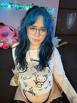 MaddisonHaas online show from May 14, 4:26 pm