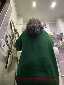 MaddisonHaas online show from February 2, 1:21 pm