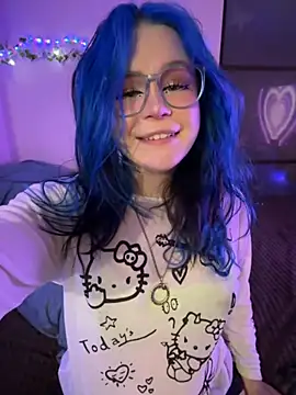 Snapshot of MaddisonHaas chatting on October 12, 12:23 am MaddisonHaas online show from October 12, 12:23 am