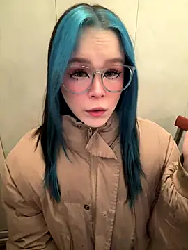 Snapshot of MaddisonHaas chatting on November 11, 12:38 am MaddisonHaas online show from November 11, 12:38 am