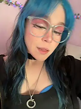 MaddisonHaas online show from April 30, 12:56 pm