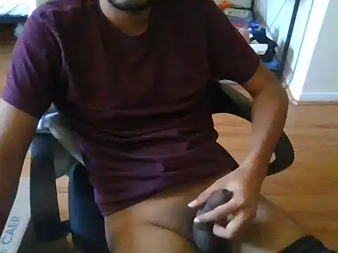 Snapshot of davidevans0989 chatting on February 22, 9:15 pm davidevans0989 online show from February 22, 9:15 pm