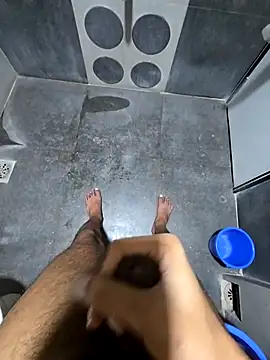 Snapshot of davidevans0989 chatting on December 22, 1:33 pm davidevans0989 online show from December 22, 1:33 pm