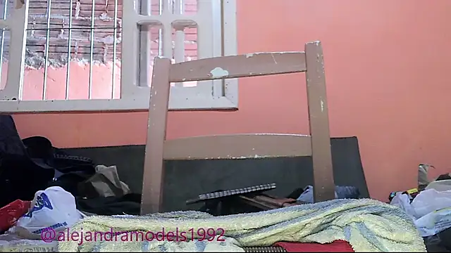 alejandra01 online show from April 26, 3:31 pm