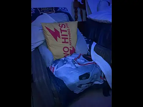 KySir1990 online show from April 2, 8:32 am