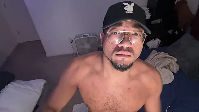 Snapshot of KySir1990 chatting on November 11, 4:51 am KySir1990 online show from November 11, 4:51 am