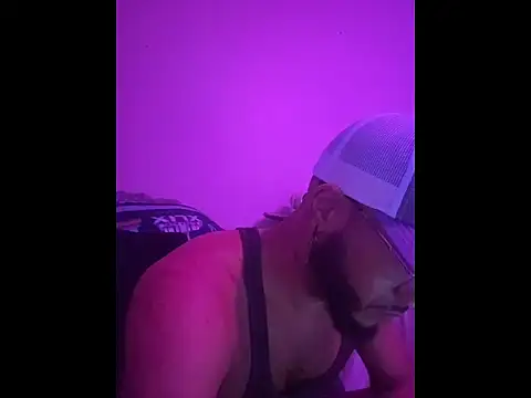 KySir1990 online show from March 28, 2:12 am