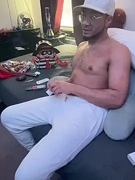 Snapshot of KySir1990 chatting on November 3, 7:50 pm KySir1990 online show from November 3, 7:50 pm